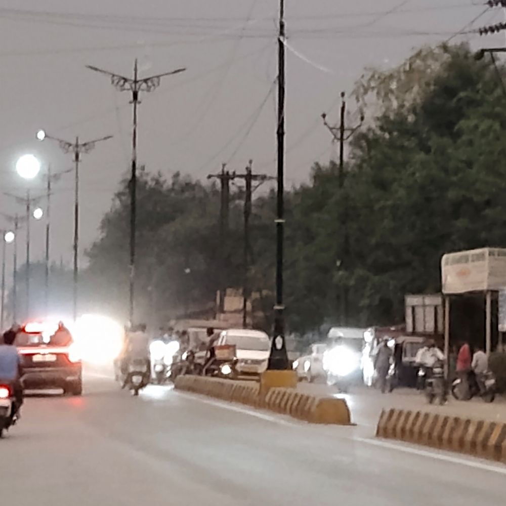 रायगढ़ में बढ़ी गर्मी, तापमान 41.7 डिग्री पहुंचा:  मौसम बदलने के बावजूद नहीं मिली राहत, सप्ताहभर बढ़ सकता है तापमान, आज 2 डिग्री की बढ़ोतरी – Raigarh News