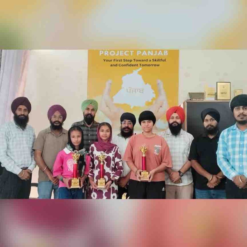 रूपनगर खालसा फेथ की छात्राओं का कमाल:  पंजाब गतका चैंपियनशिप में तीन छात्राओं ने जीते पदक, कोच हुए सम्मानित – Ropar (Rupnagar) News