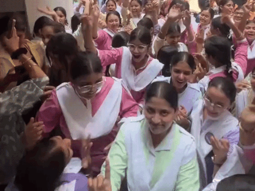 PSEB 12th Result, ह्यूमैनिटीज स्ट्रीम के रिजल्ट ने चौंकाया:  साइंस और कॉमर्स की तुलना में खराब परफॉर्मेंस, मेरिट लिस्ट में टॉप-4 में 3 छात्र इसी के – Ludhiana News