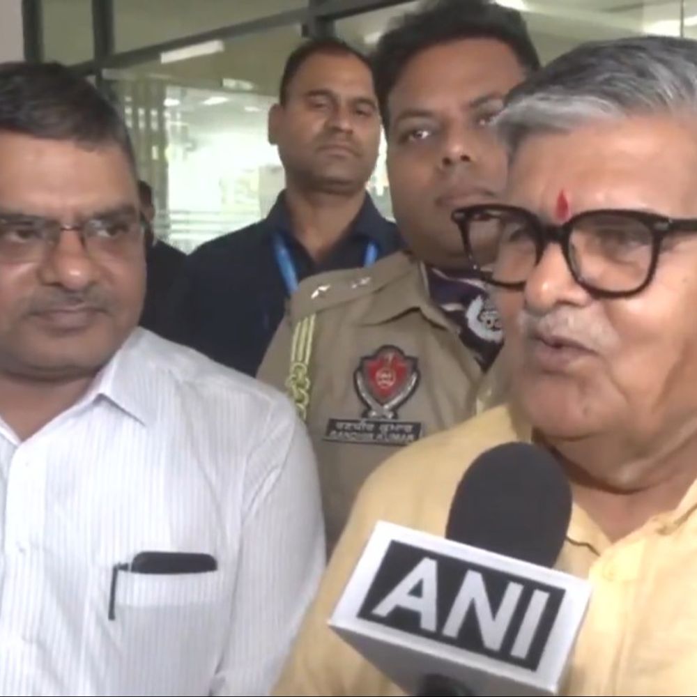पंजाब गर्वनर का पेट्रोल-डीजल बचाने के लिए बड़ा फैसला:  हर बुधवार साइकिल पर आएगा स्टाफ; पेपर लीक करने वालों को हो कठोर सजा – Chandigarh News