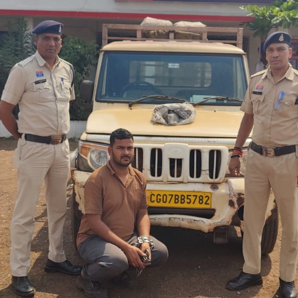 दुर्ग में कंपनी से 50 किलो सिलिको मैंगनीज चोरी:  ड्राइवर गिरफ्तार, 10 हजार का माल और 4 लाख का वाहन जब्त – durg-bhilai News