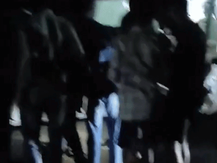 उदयपुर में कार मिनी ट्रक में घुसी, दो की मौत:  अंबेरी पुलिया के पास रात को हुआ हादसा, मृतक झालावाड़ के – Udaipur News