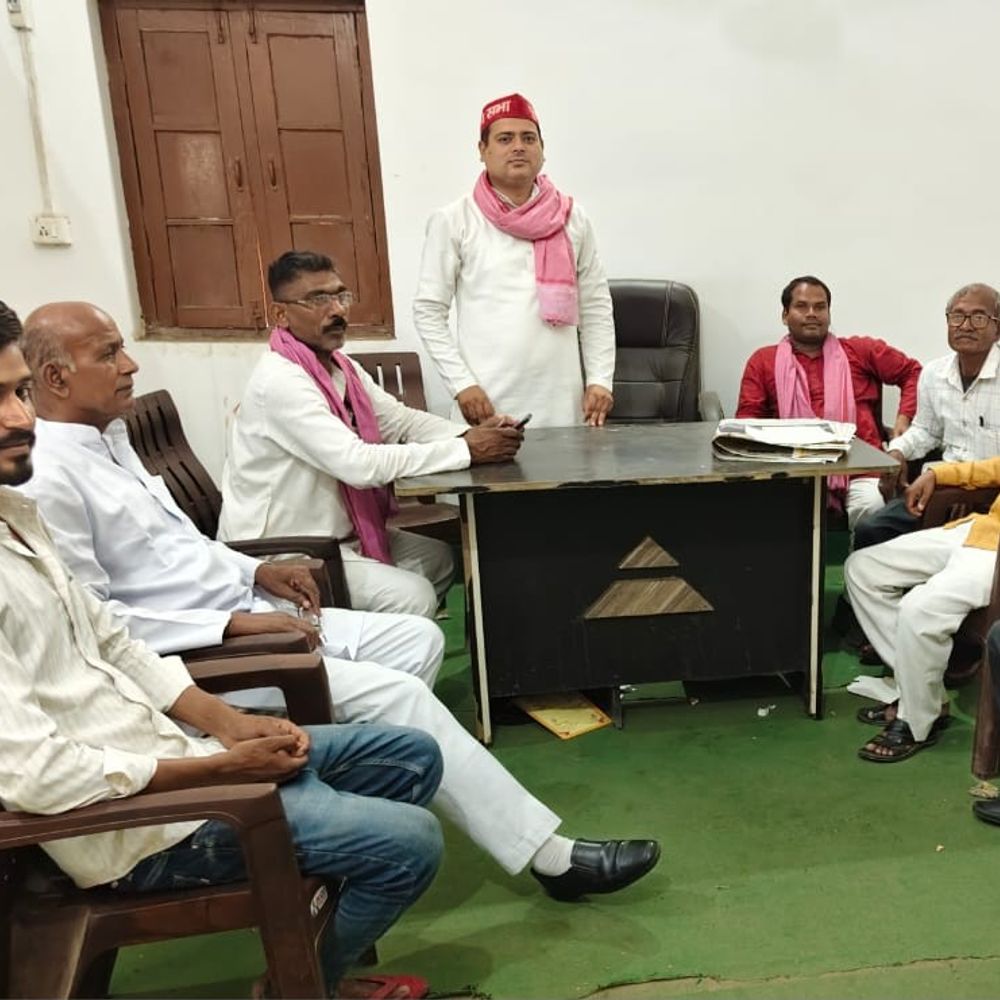 पेट्रोल-डीजल मूल्य वृद्धि पर देवरिया में सपा का विरोध:रणवीर यादव बोले- महंगाई से आम जनता की कमर टूटी; नीट पेपर लीक पर भी घेरा