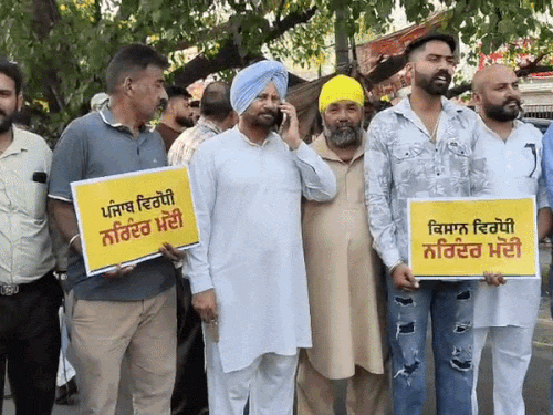 जालंधर में AAP का जोरदार प्रर्दशन:  नेताओं ने कहा-डीजल और रसोई गैस की बढ़ती कीमतों को लेकर भाजपा सरकार पर बोला हमला – Jalandhar News