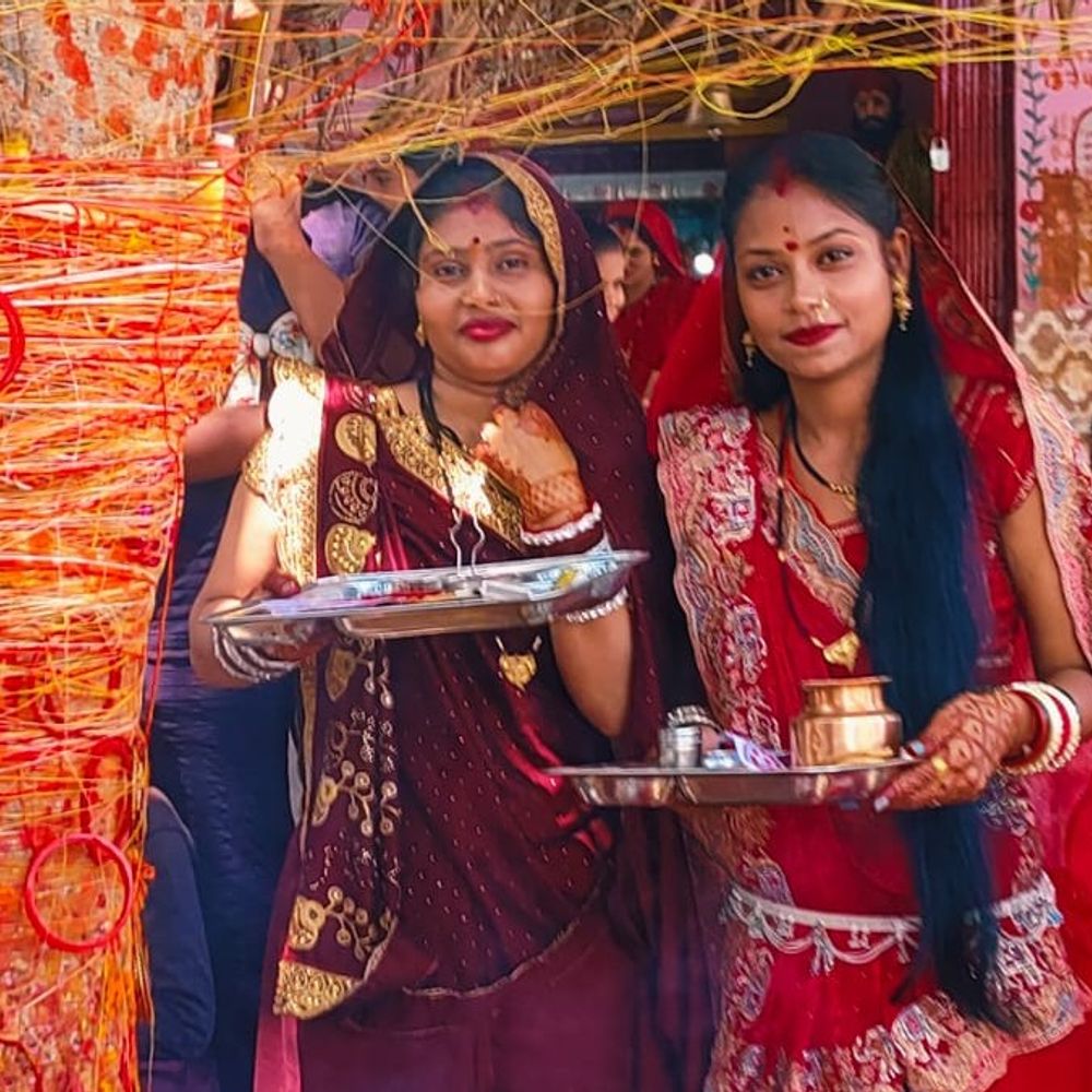 ललितपुर में वट सावित्री पर्व पर महिलाओं में उत्साह:  पति की दीर्घायु, सुख-समृद्धि के लिए वट वृक्ष की पूजा – Lalitpur News