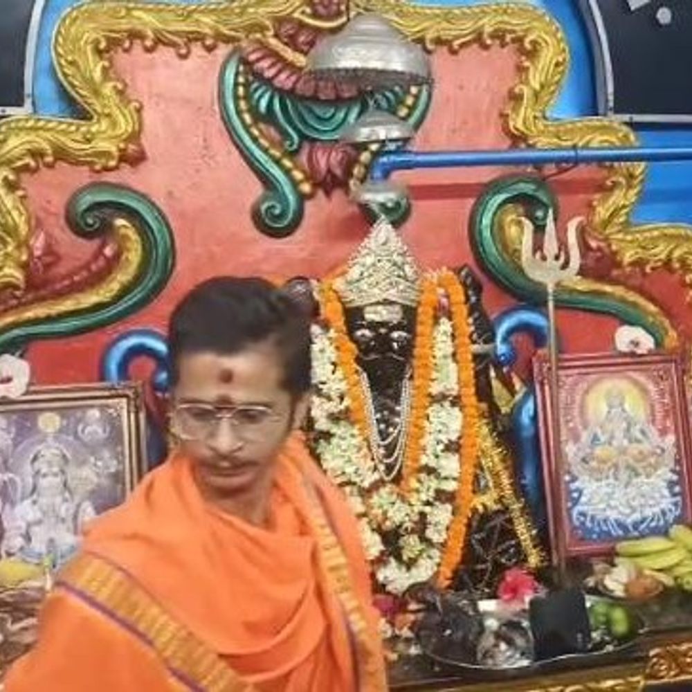 कोरबा में वट सावित्री व्रत और शनि जयंती मनाई गई:  सुहागिनों ने पति की लंबी आयु मांगी, शनि मंदिरों में विशेष पूजा हुई – Korba News