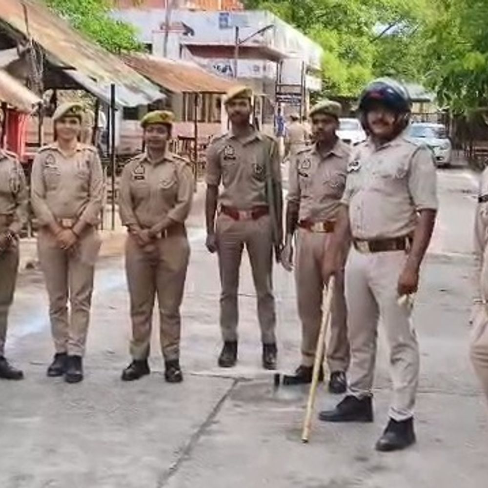 गोंडा में 48 पुलिसकर्मियों के तबादले:हेड कांस्टेबल, कांस्टेबल और महिला आरक्षियों के बदले कार्यक्षेत्र