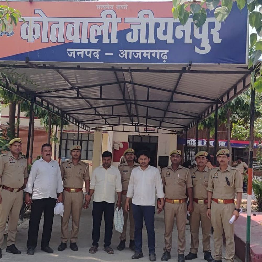 आजमगढ़ में मतदाता सूची में फर्जीवाड़ा:BLO और अधिकारियों के नकली हस्ताक्षर से नाम बदलने का आरोप, 3 गिरफ्तार