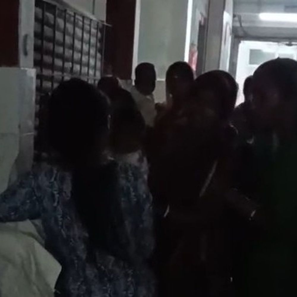 पूर्णिया में शख्स ने फंदे से लटक कर दी जान:  पिता की मौत के बाद से परेशान था, आर्थिक परेशानी से जूझ रहा था – Purnia News