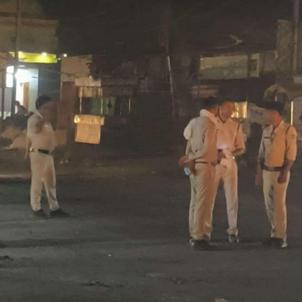 दतिया पुलिस का शहर के 2 एंट्री-एग्जिट पॉइंट सील:  155 पुलिसकर्मियों ने संभाला मोर्चा – datia News