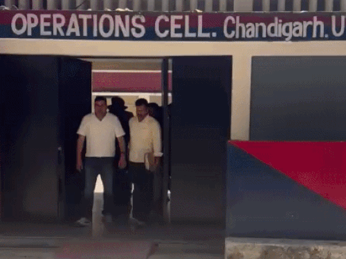 चंडीगढ़ में गैंगस्टर लकी पटियाल-बंबीहा गैंग के 3 गुर्गे गिरफ्तार:  3 पिस्टल-1 रिवॉल्वर और कारतूस बरामद, फिरोजपुर और राजस्थान से लाता हथियार – Chandigarh News