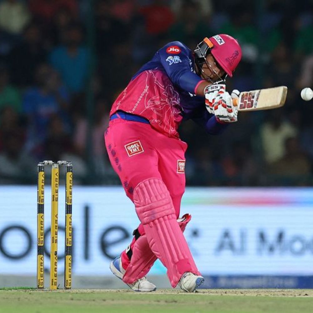 IPL-वैभव सूर्यवंशी 46 रन बनाकर आउट:माधव तिवारी ने पवेलियन भेजा, राजस्थान ने दूसरा विकेट गंवाया; स्कोर-140/2