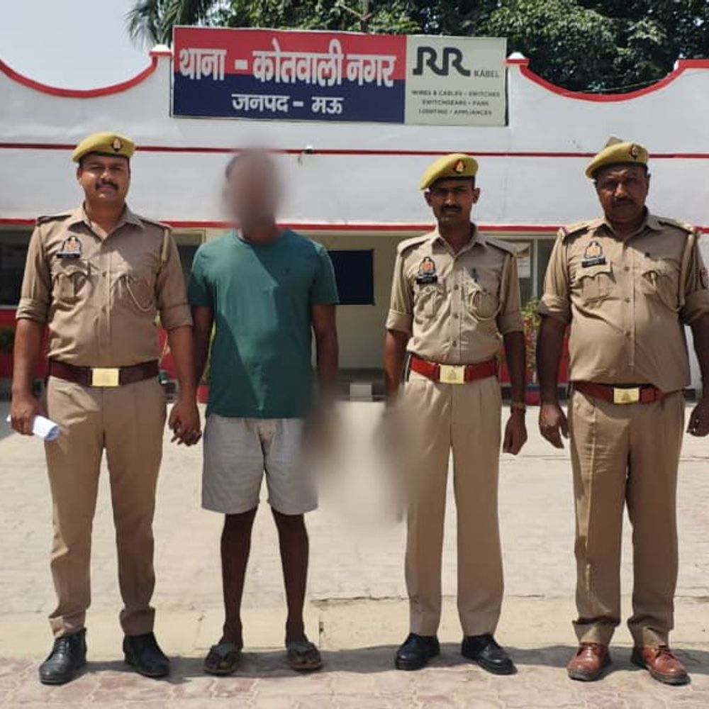 25 हजार का इनामी गैंगस्टर गिरफ्तार:मऊ में गुलशन यादव हत्याकांड में शामिल, 8 माह से था फरार