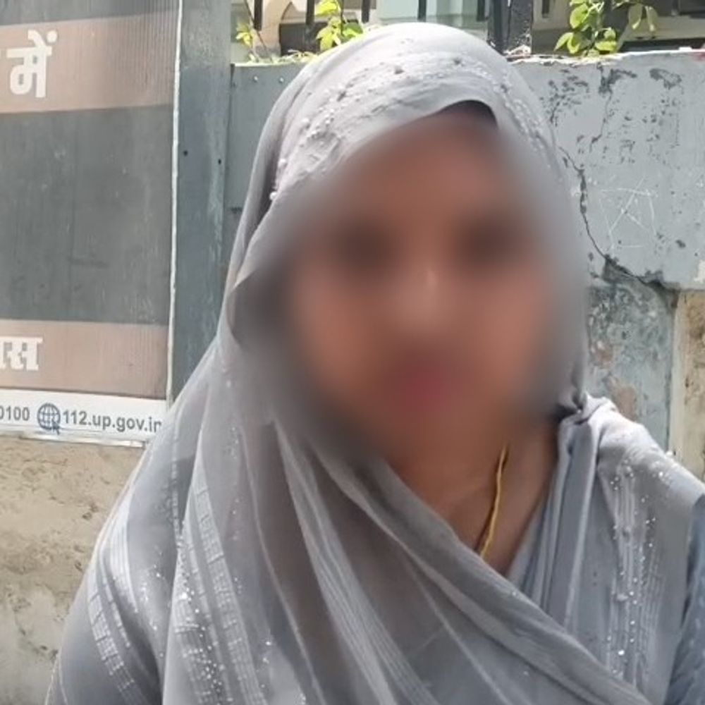 मैनपुरी में छेड़खानी की शिकायत पर घर में हमल:बच्चों पर रायफल तानी, पति के गुजरात में, पड़ोसी ने किया हमला
