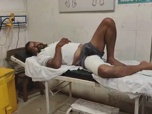 बोकारो में बाइक सवार अपराधियों ने बरसाईं गोलियां:  जमीन विवाद में युवक के जांघ में मारी गोली, भुटू गैंग पर आरोप, युवक इलाजरत – Bokaro News
