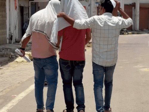 प्रयागराज में भीषण गर्मी का कहर, तापमान 44.5°C:  सुबह से कड़क धूप ने बढ़ाई परेशानी, घोड़ों के लिए लगाए गए कूलर – Prayagraj (Allahabad) News