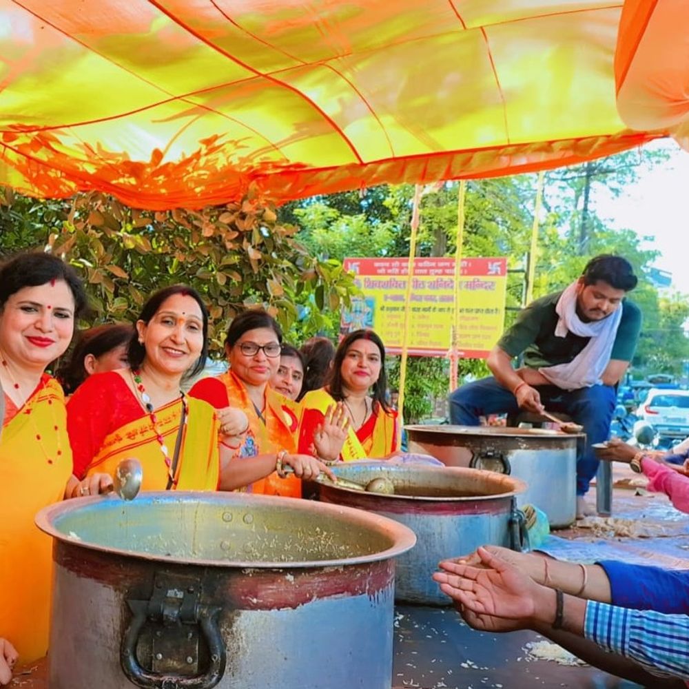 लखनऊ में ज्येष्ठ मंगल पर भव्य भंडारा:  ईश्वरीय स्वप्नाशीष सेवा समिति ने किया आयोजन – Lucknow News