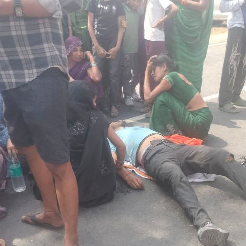 केसीसीएल कर्मी की सड़क हादसे में मौत:  निगाही से लौटते समय तेज रफ्तार ट्रेलर ने कुचला, ग्रामीणों ने किया चक्काजाम – Singrauli News