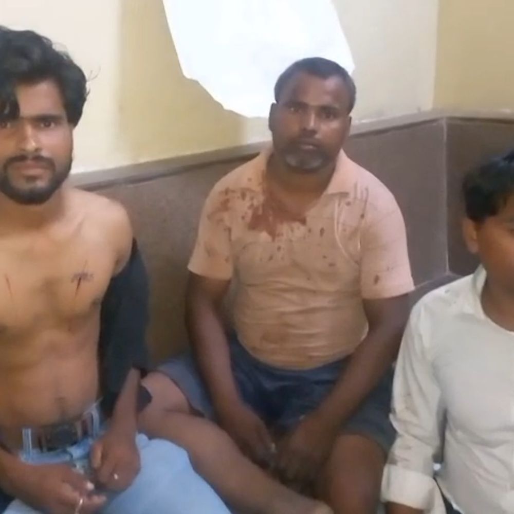 बौद्ध जयंती कार्यक्रम को लेकर दो पक्षों में हिंसक झड़प:  फिरोजाबाद में लाठी-डंडों से हमला, तीन घायल; पुलिस ने शुरू की जांच – Firozabad News