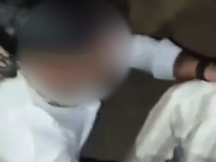 युवती से मिलने आए युवक की दाढ़ी-मूंछ और बाल काटे:  आधी रात दोनों को साथ देखा तो गांव के युवकों ने बंधक बनाया, सुबह छोड़ा – Barmer News