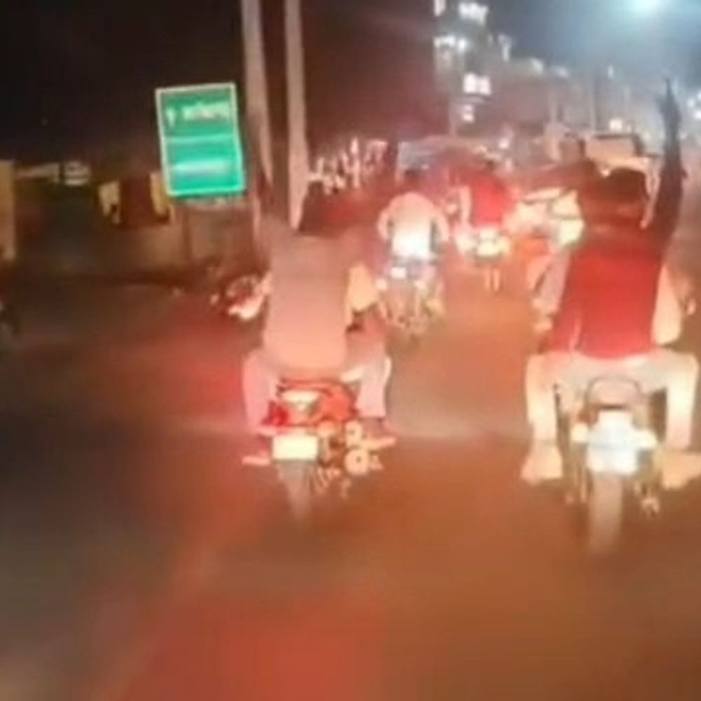 जेल से छूटने के बाद लंबा काफिला निकलना पड़ा भारी:गोंडा पुलिस ने सपा नेता के हत्यारे को भेजा जेल, हाईकोर्ट से जमानत की शर्तों का उल्लंघन