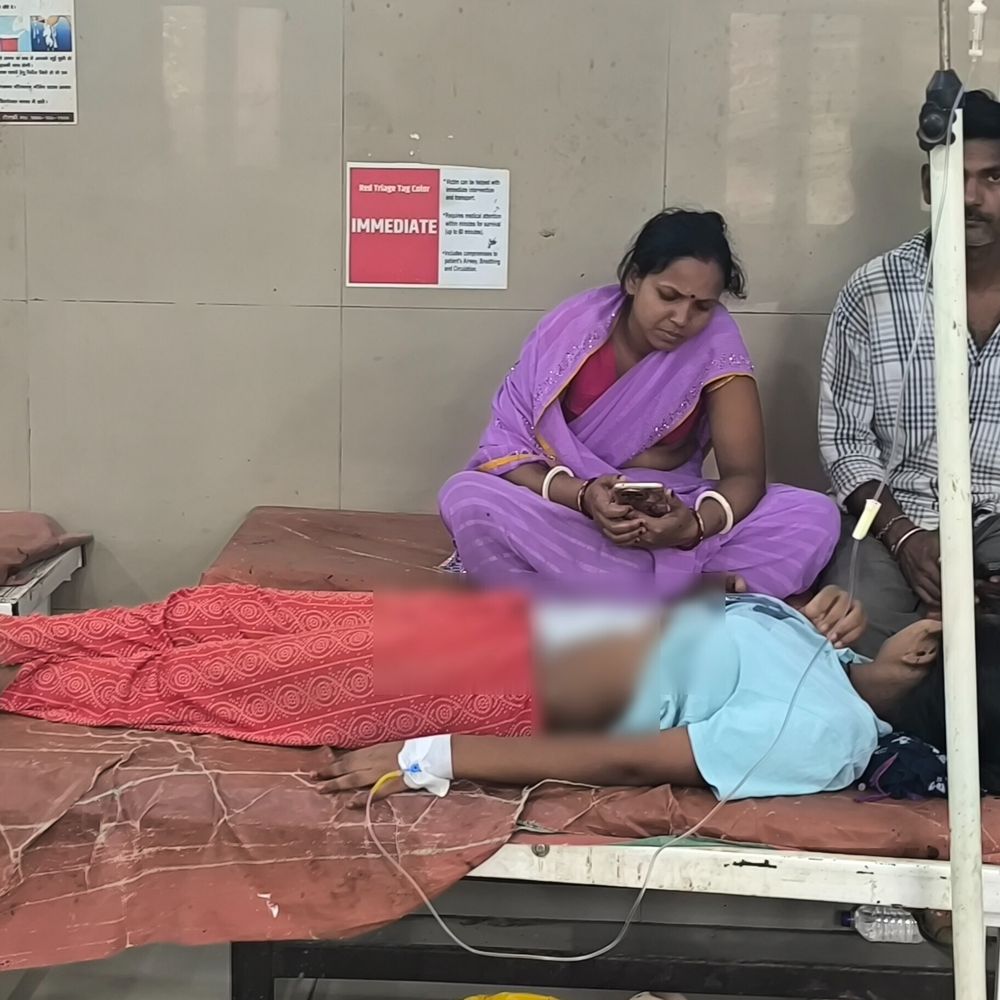 मैनपुरी में गर्म पानी से किशोरी गंभीर रूप से झुलसी:किचन में कटोरा गिरने से हुआ हादसा, अस्पताल में भर्ती