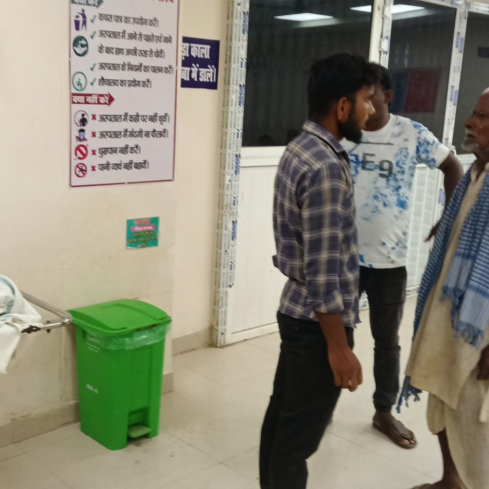 राजनगर में युवक को करंट लगने से मौत:मोबाइल से चार्जर निकालते समय हुई घटना, मुंबई में करता था मजदूरी