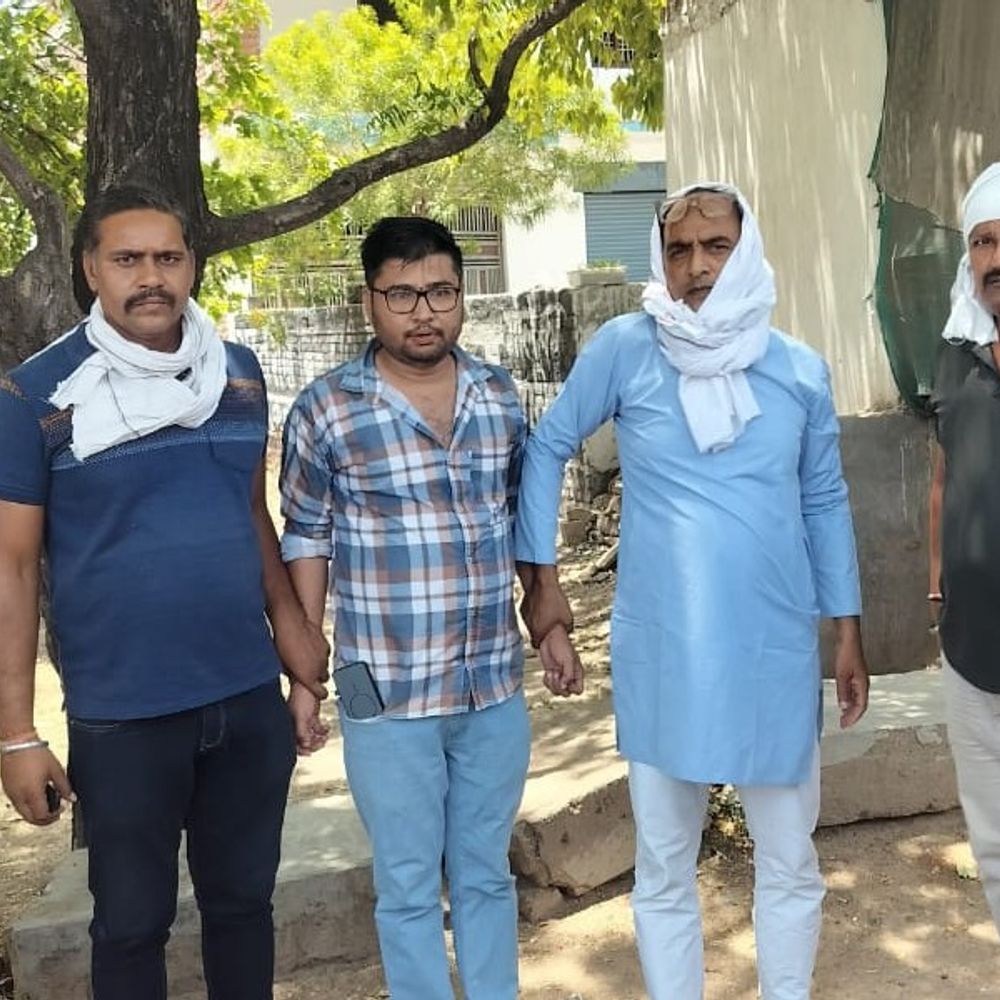 भिंड में सीमांकन के लिए रिश्वत लेता पटवारी गिरफ्तार:लोकायुक्त ने 6 हजार लेते रंगे हाथों पकड़ा, तुकेंडा हल्का का है मामला