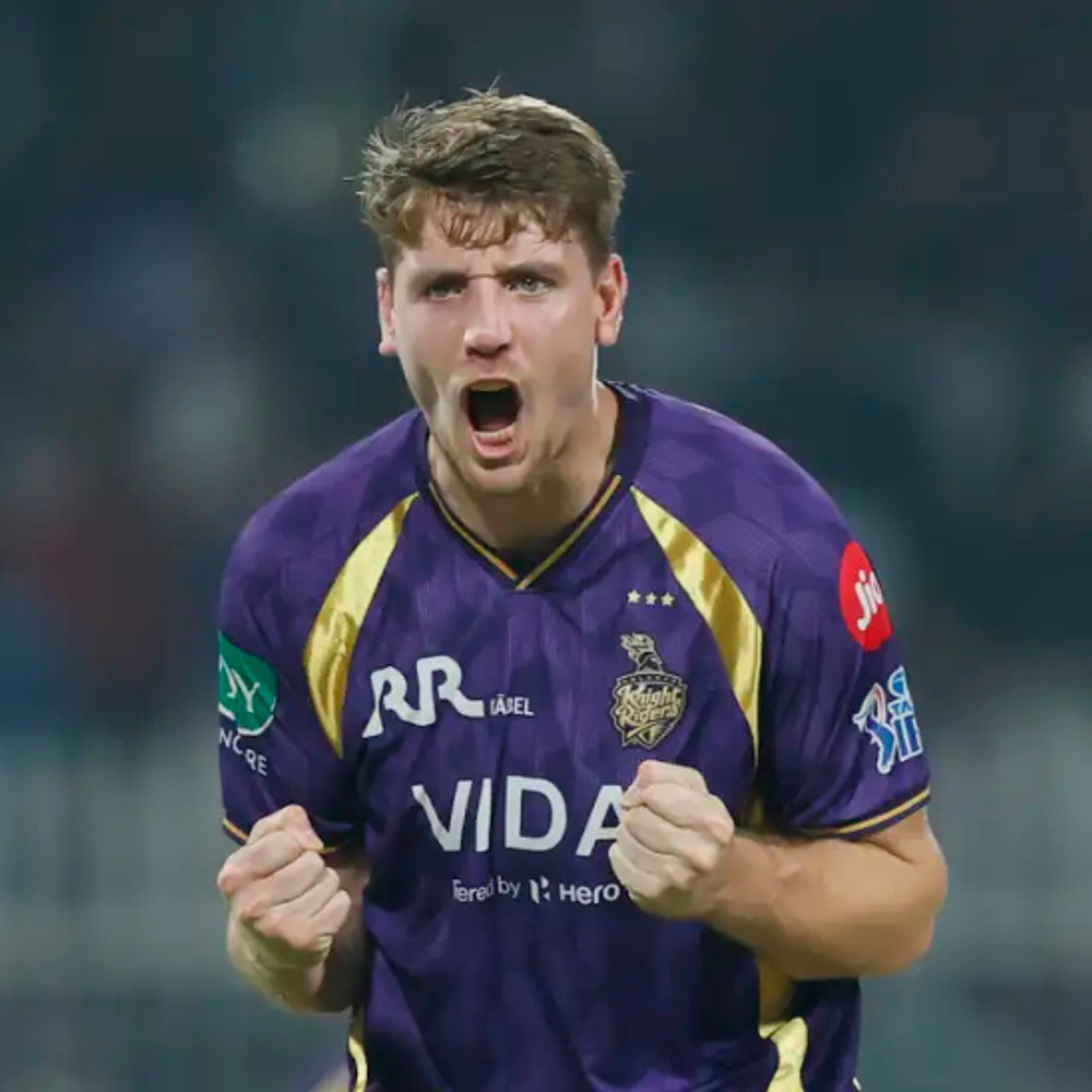 IPL- मुंबई-कोलकाता मैच बारिश की वजह से रुका:मुंबई के 4 बल्लेबाज आउट, सौरभ-ग्रीन को 2-2 विकेट; 8 ओवर के बाद स्कोर-57/4