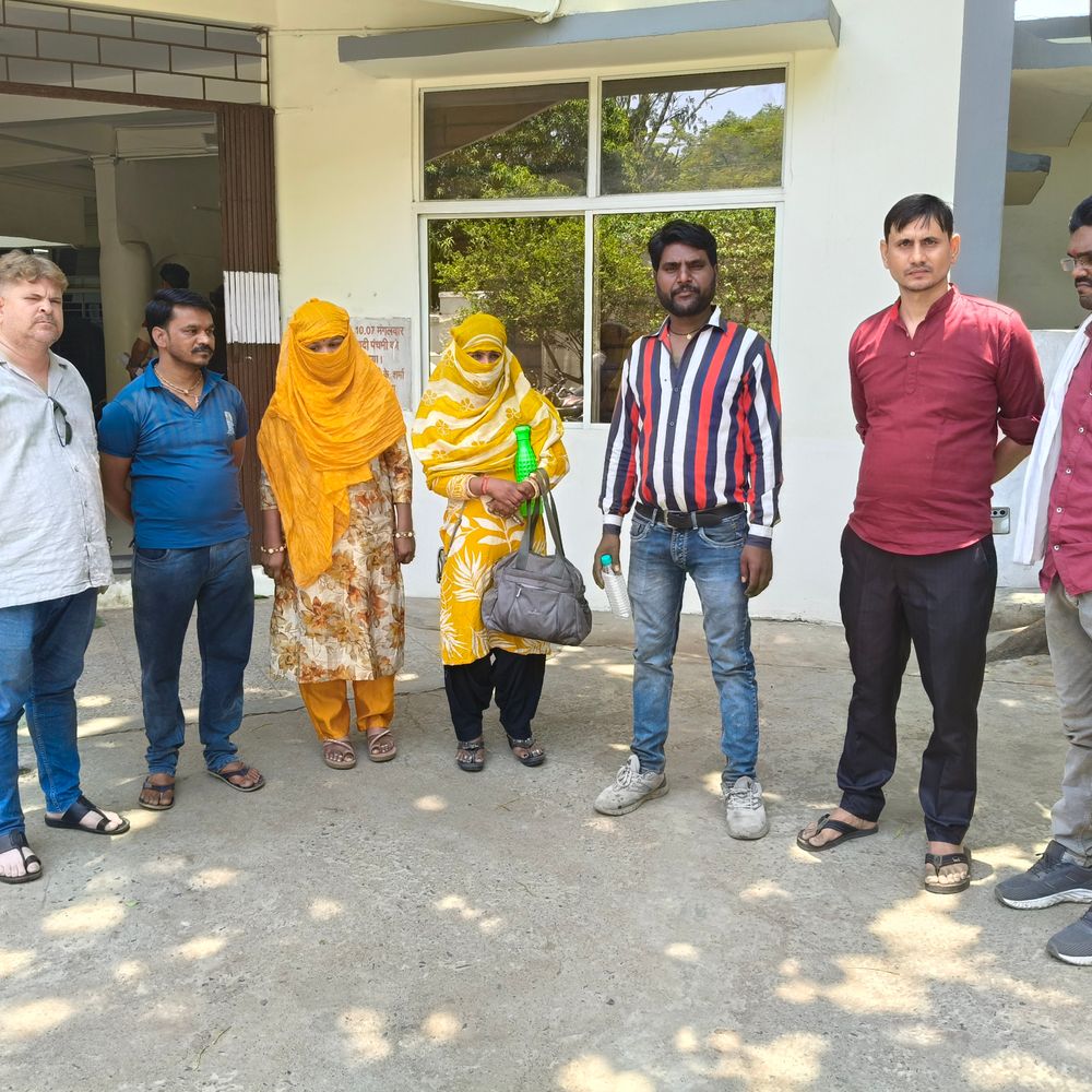 विदिशा अस्पताल में महिला कर्मचारी से ऑटो ड्राइवर की अभद्रता:  लेबर रूम में घुसने से रोकने पर हाथ पकड़ा, कर्मचारियों के विरोध बाद आरोपी गिरफ्तार – Vidisha News