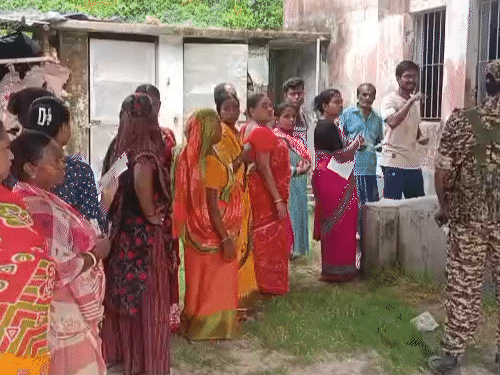 बंगाल- फालता में रिपोलिंग होने पर ज्यादा मतदान:88.13% वोटिंग हुई, 24 मई को रिजल्ट आएगा; TMC उम्मीदवार गायब, घर पर ताला