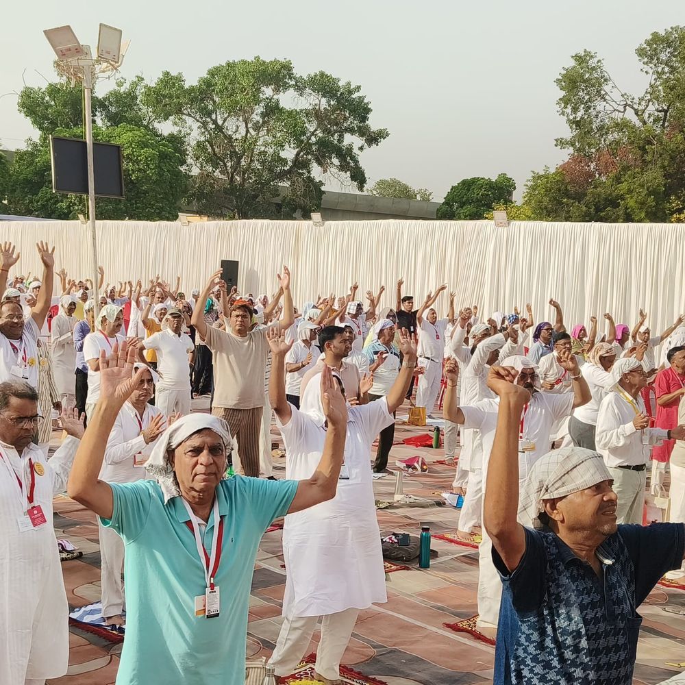 कानपुर में 4 हजार साधकों का साधना सत्र:  परम आलय बोले- हार्टअटैक के बाद भी नाभि में रहते प्राण – Kanpur News