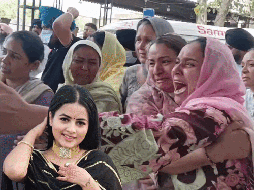 लुधियाना में पंजाबी सिंगर को मारी थी 2 गोलियां:एक छाती के आर-पार, दूसरी माथे में फंसी; अंतिम संस्कार में परिजनों का रो-रोकर बुरा हाल