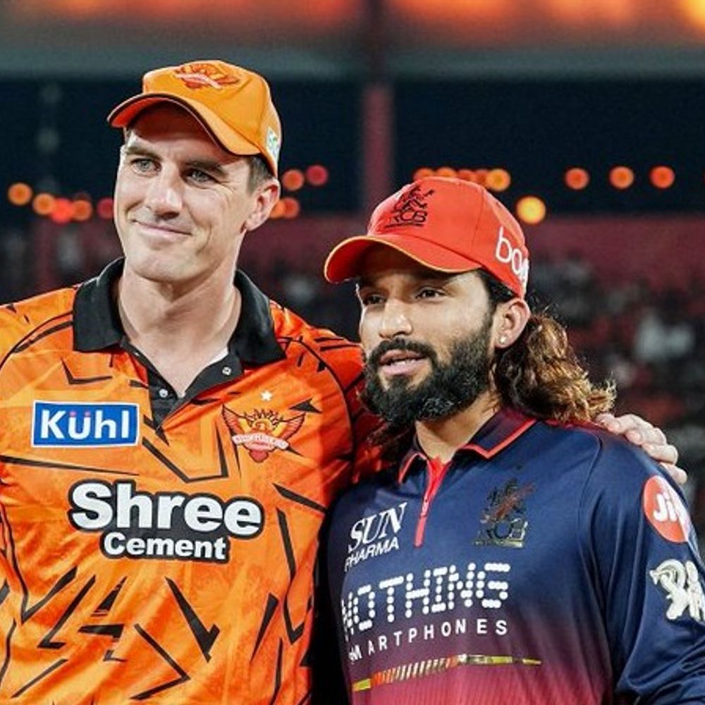 IPL- बेंगलुरु के खिलाफ हैदराबाद ने टॉस जीतकर बैटिंग चुनी:3 ओवर में हैदराबाद ने 33 रन बनाए; अभिषेक शर्मा-ट्रैविस हेड पिच पर