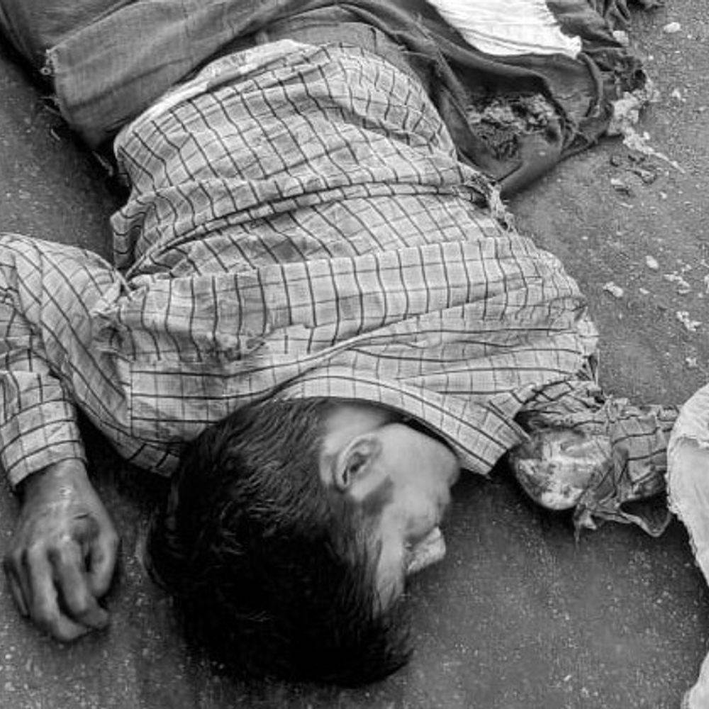 कंटेनर ने बाइक को कुचला, दो की मौत:  दोनों भिंड के रहने वाले; वाहन छोड़कर भागा चालक, नेशनल हाईवे-44 पर हादसा – Morena News