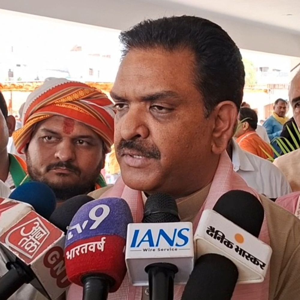 मंत्री असीम अरुण बोले- कांग्रेस में प्रशिक्षण का अभाव:भाजपा कार्यकर्ता संयम और सही शब्दों के चयन का प्रयोग करते हैं