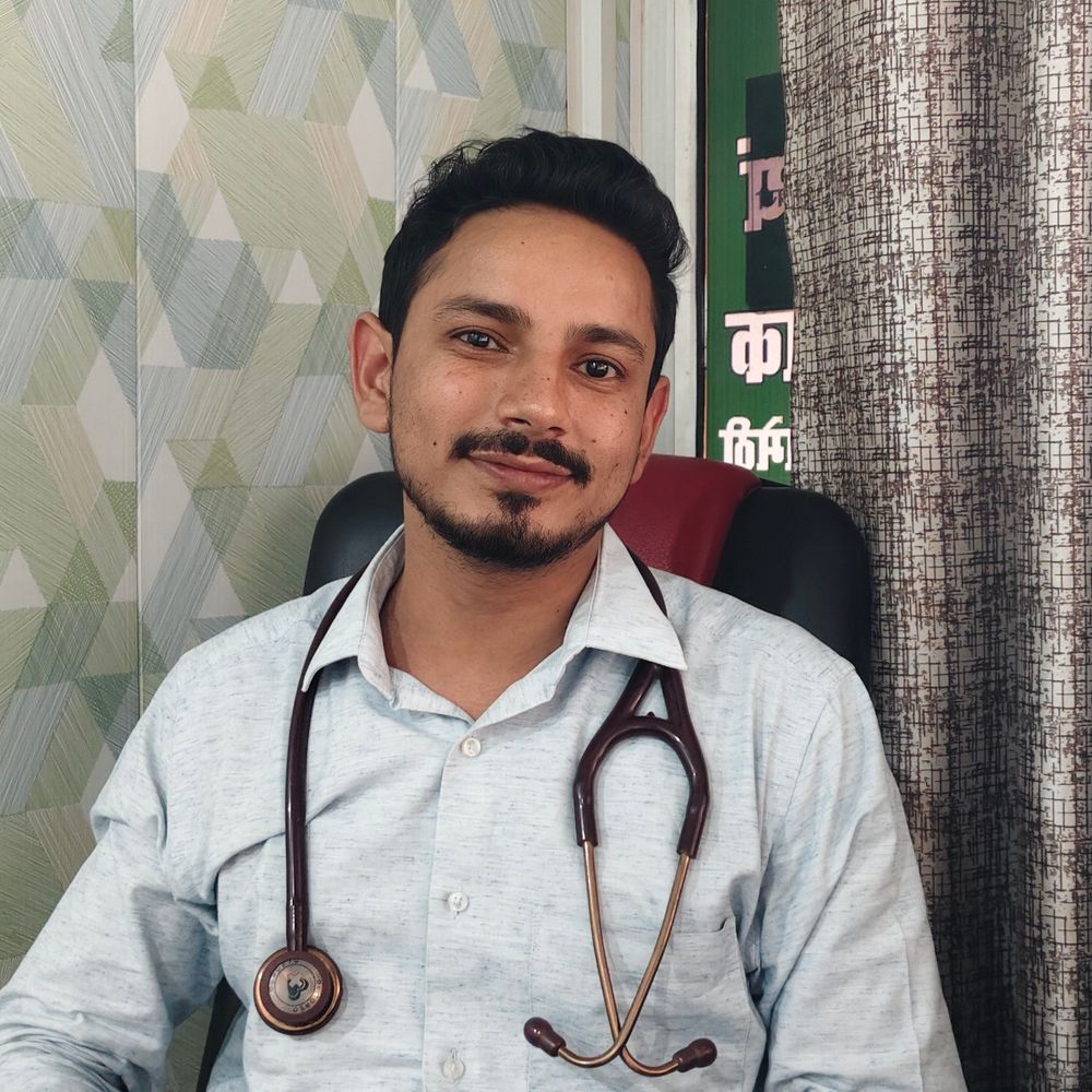 अमेठी में भीषण गर्मी, बच्चों के लिए विशेषज्ञ की सलाह:डॉ. रवि भान सिंह ने बताए हीट वेव से बचाव के 7 उपाय, बोले-पर्याप्त पानी पियें