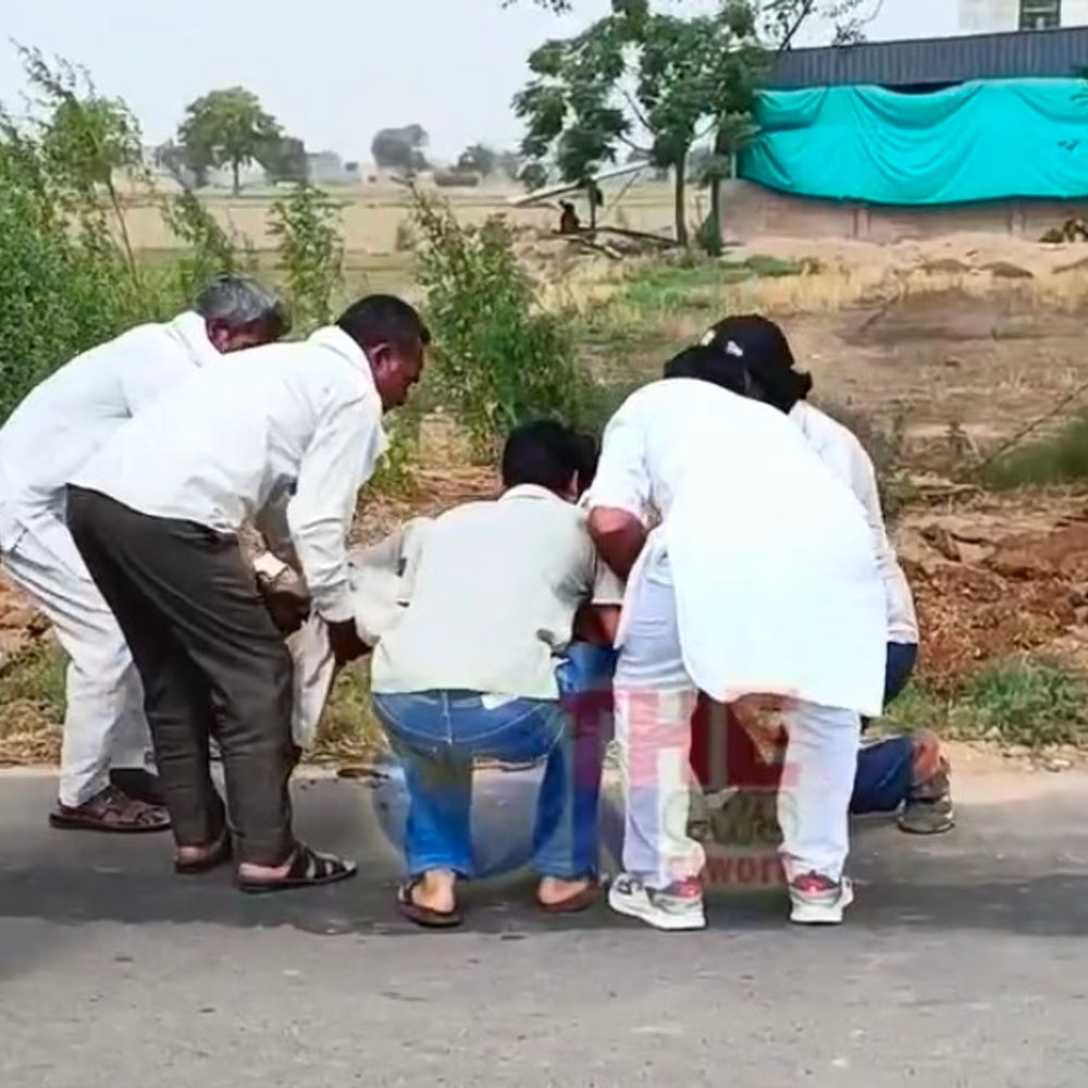 बरवाला में संदिग्ध परिस्थिति में ड्राइवर की मौत:  ट्रक के केबिन में मिला शव, सड़क किनारे खड़ा था, राहगीरों ने देख पुलिस बुलाई – Uklanamandi News