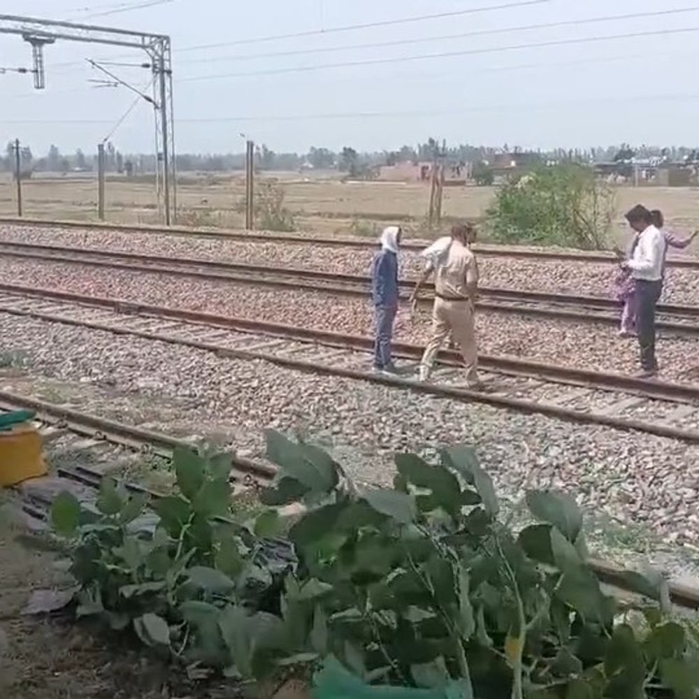 ट्रेन की चपेट में आने से युवक की मौत:  करनाल में झगड़े के बाद घर से निकला, एक बच्चे का पिता, परिजन रातभर तलाशते रहे – Gharaunda News