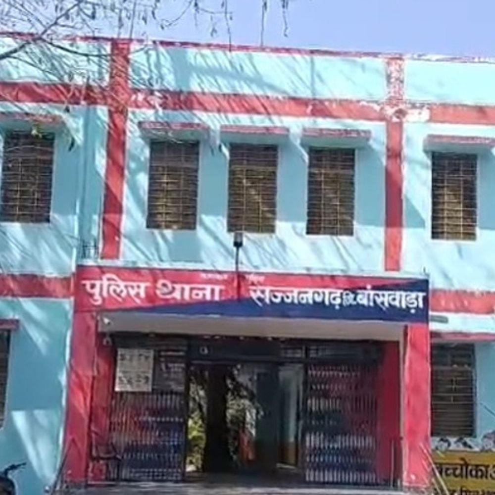 इंस्टाग्राम पर हुई दोस्ती, मिलने बुलाकर युवक का किया अपहरण:मारपीट कर बाइक लूटी, सिर के आधे बाल काटे