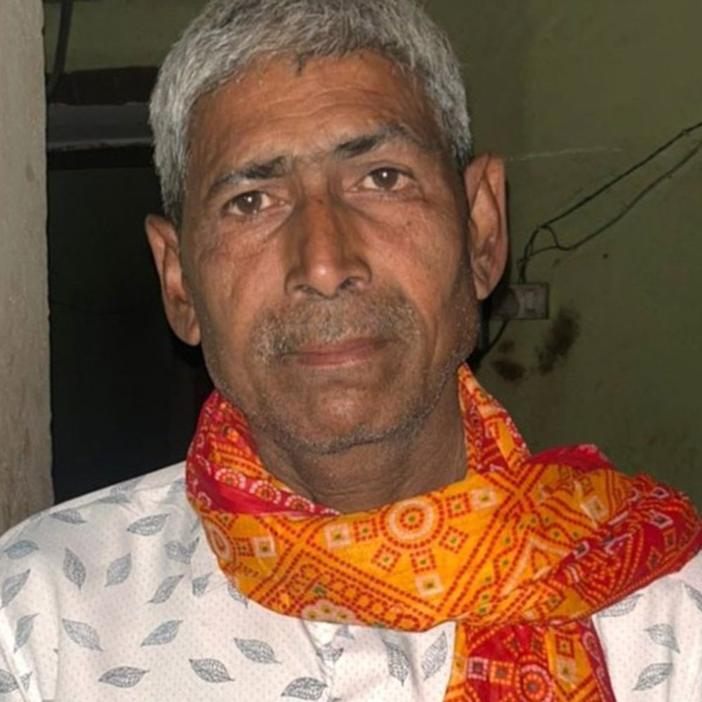 भोजपुर में ट्रेन से कटकर शटरिंग ठेकेदार की मौत:  मृतक की दूसरे दिन हुई पहचान, घर से दवा लेने के लिए निकले थे – Bhojpur News