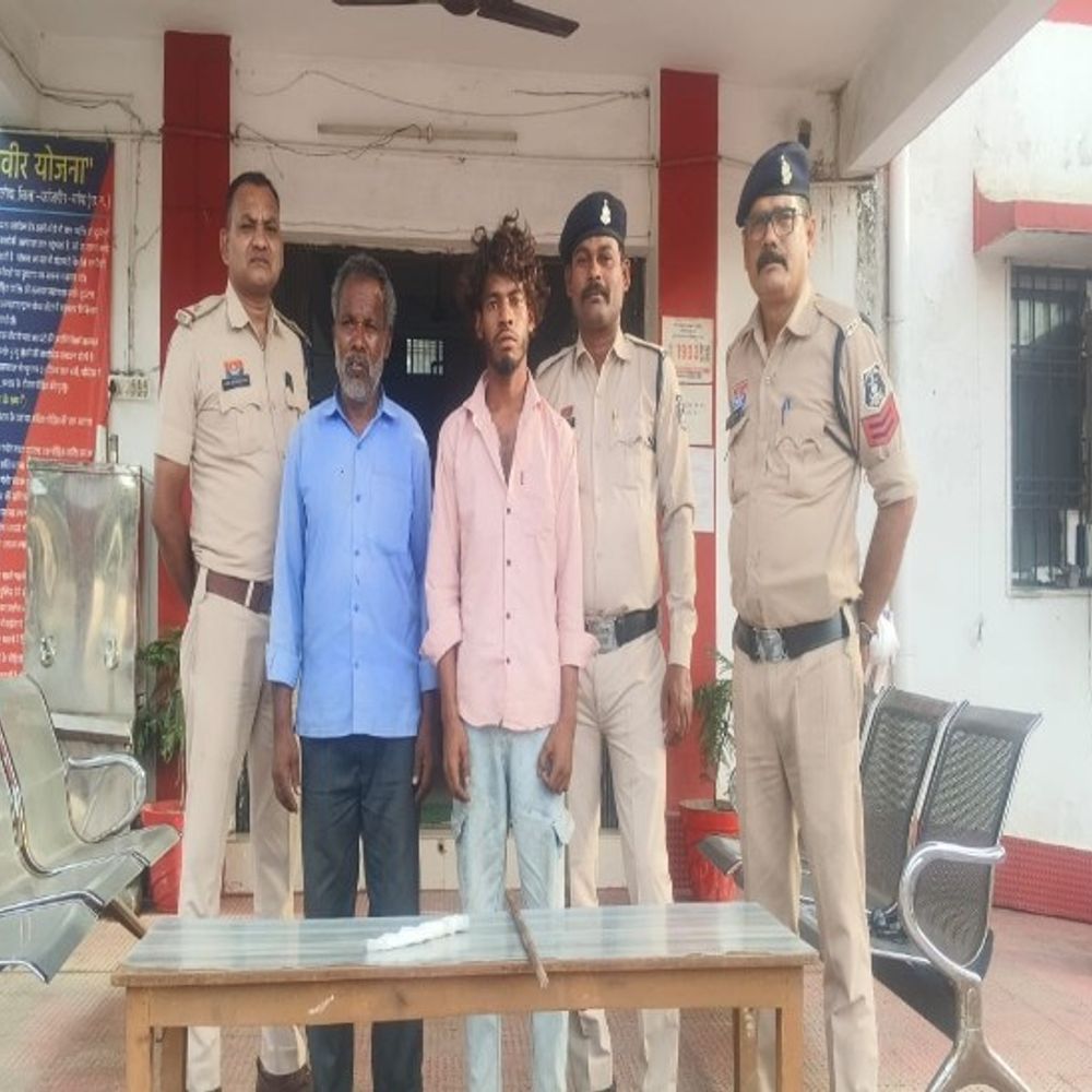 जांजगीर-चांपा में पुरानी रंजिश में चाकू-रॉड से हमला:  पिता-पुत्र गिरफ्तार, पुलिस ने हथियार भी जब्त किए, 1 गंभीर घायल, इलाज जारी – janjgir champa News