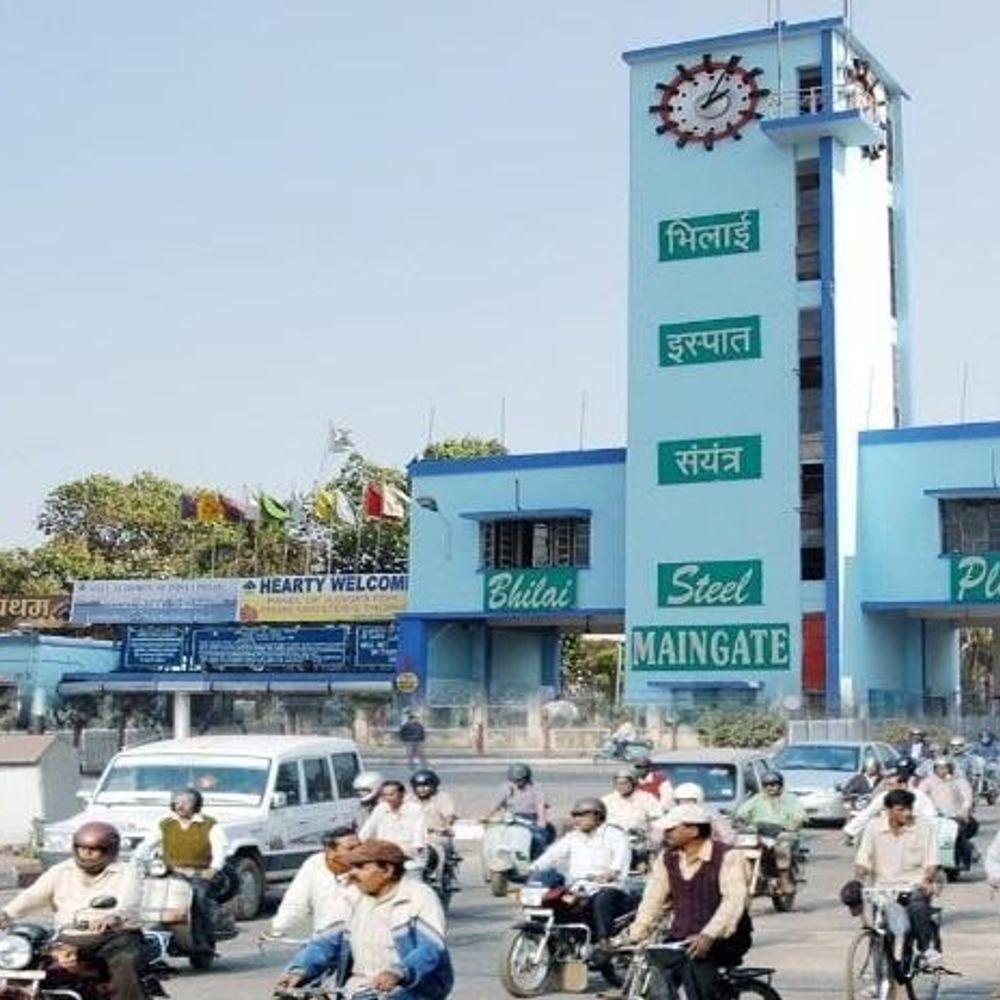 बीएसपी में कार से जाकर कॉपर तार की चोरी:  QRT ने 3 किलोमीटर पीछा कर एक आरोपी को दबोचा; 2 साथी धूल का फायदा उठाकर भागे – durg-bhilai News