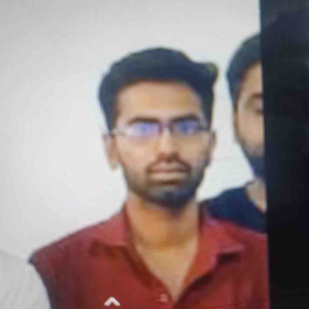 गाजियाबाद के अवैध स्वीमिंग पूल में युवक की मौत:दोस्तों के सामने पानी में डूबा, सुरक्षा इंतजाम न मिलने पर पुलिस ने पूल किया सील