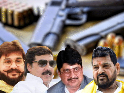 यूपी में सुरक्षा से ज्यादा ‘रौब’ के लिए रखते हथियार:  क्रिमिनल केस के बावजूद 6 हजार लाइसेंस, अब्बास अंसारी ने खरीदे 8 असलहे – Uttar Pradesh News