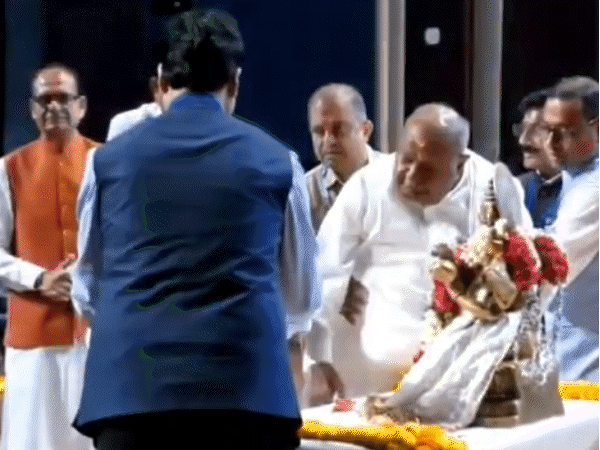 पीएम मोदी पर लिखी शिवराज की किताब का विमोचन:बोले- मैंने महसूस किया उनका कर्मयोगी स्वभाव; कई मुख्यमंत्री भी हुए शामिल