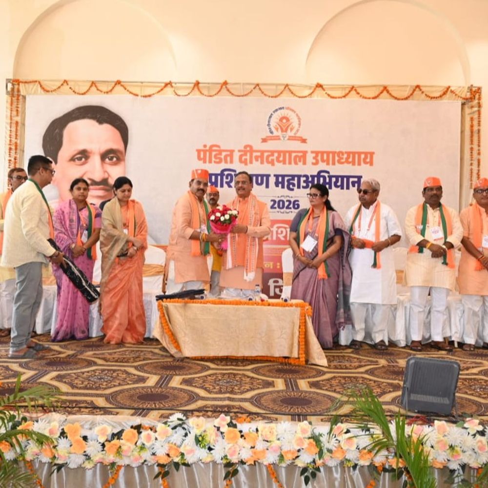 पंडित दीनदयाल उपाध्याय प्रशिक्षण अभियान में शामिल हुए दिनेश शर्मा:कार्यकर्ताओं को 2027 चुनावी मंत्र दिया , बोले - यूपी में तीसरी बार बनेगी भाजपा सरकार