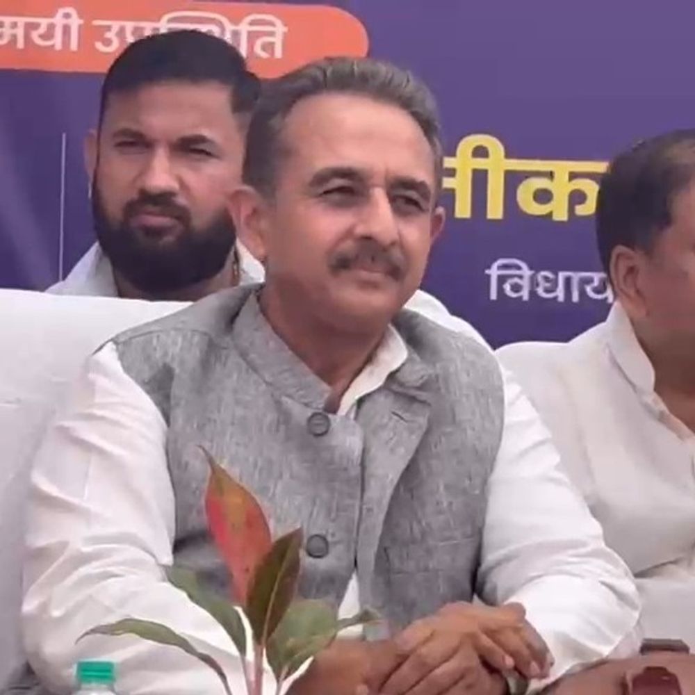 विदेश राज्यमंत्री बोले-'कॉकरोच जनता पार्टी' बस सोशल मीडिया का तूफान:गोंडा में कहा- 'मेलोडी टॉफी'' प्रकरण दर्शाता हमारे पीएम कितने लोकप्रिय और मिलनसार