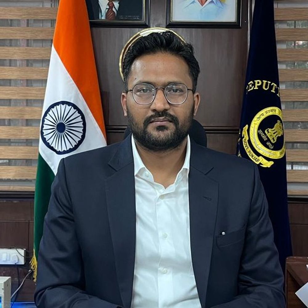 कपूरथला में वोटर लिस्ट विशेष पुनरीक्षण हेल्प डेस्क शुरू:  दिव्यांग-एनआरआई को राहत, DC ने 1950 हेल्पलाइन नंबर की भी जानकारी दी – Kapurthala News