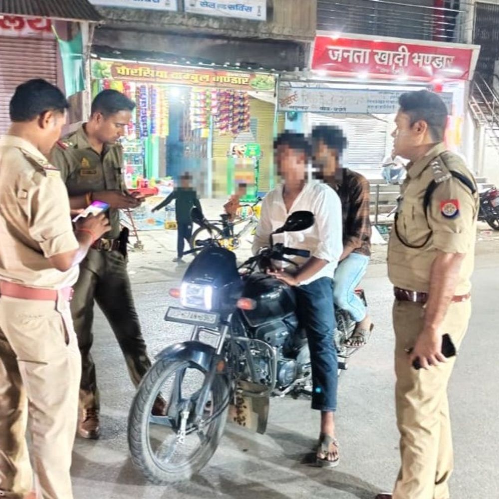 बकरीद से पहले चंदौली में पुलिस का सघन चेकिंग अभियान:35 वाहन सीज, 174 का चालान कटा; 43 लोग हिरासत में